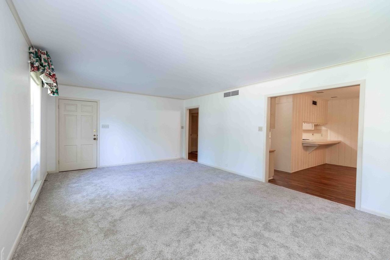 3307 Fairfield Ave - Photo 4 of 8