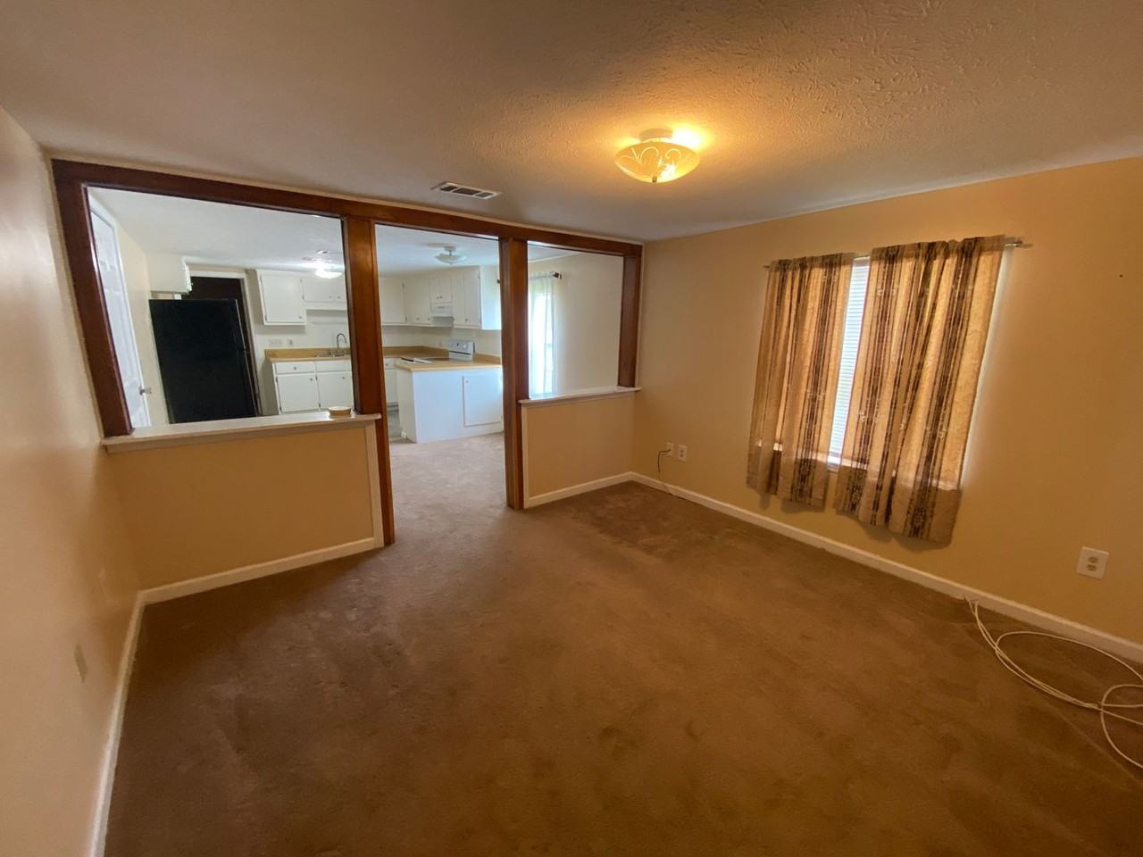 1006 Massalina Dr - Photo 2 of 14
