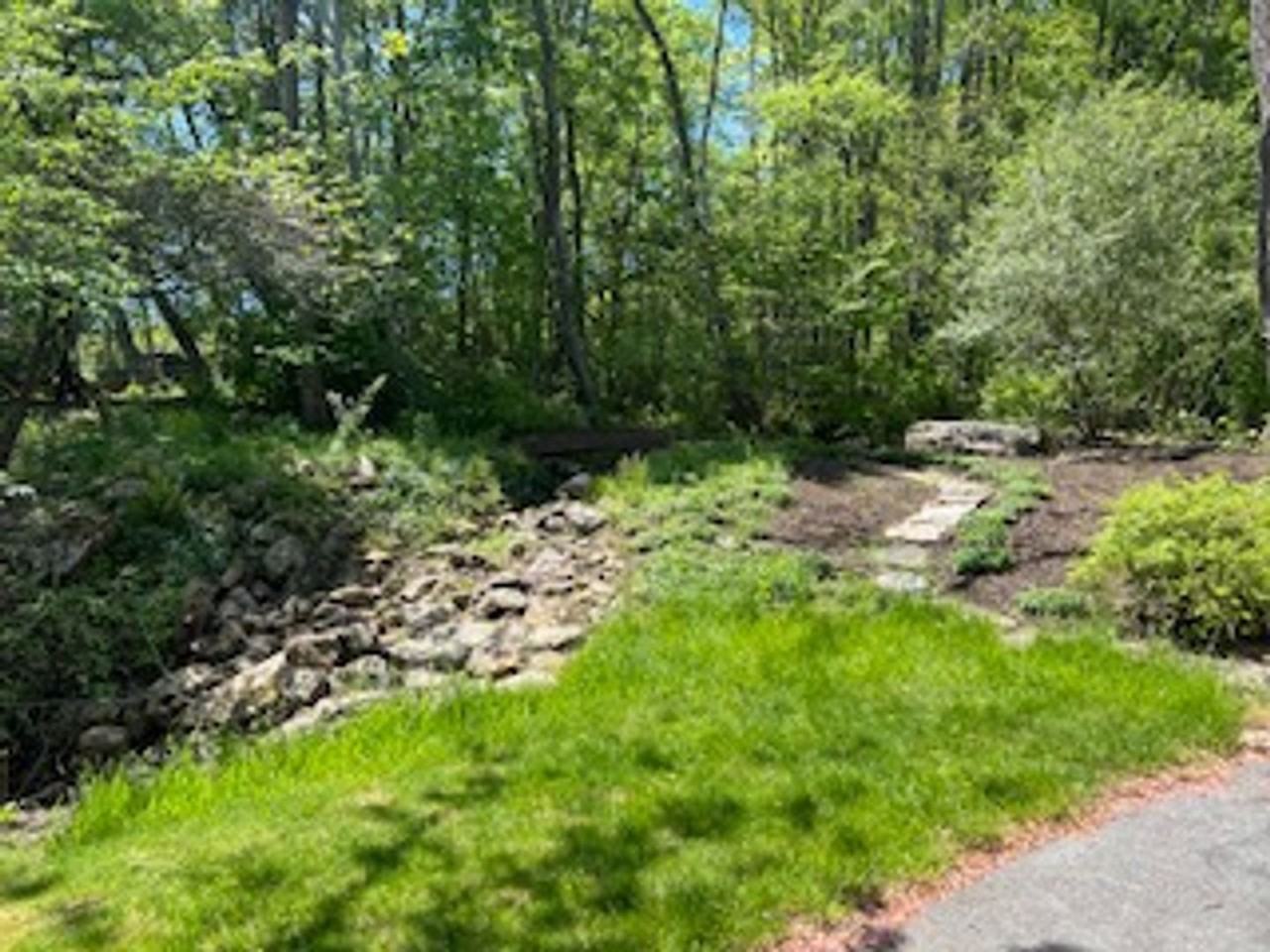 71 Hotel Ln - Photo 2 of 3