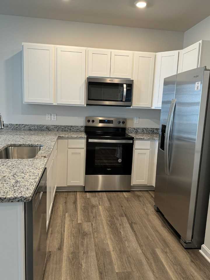 146 Caterpillar Dr - Photo 3 of 21