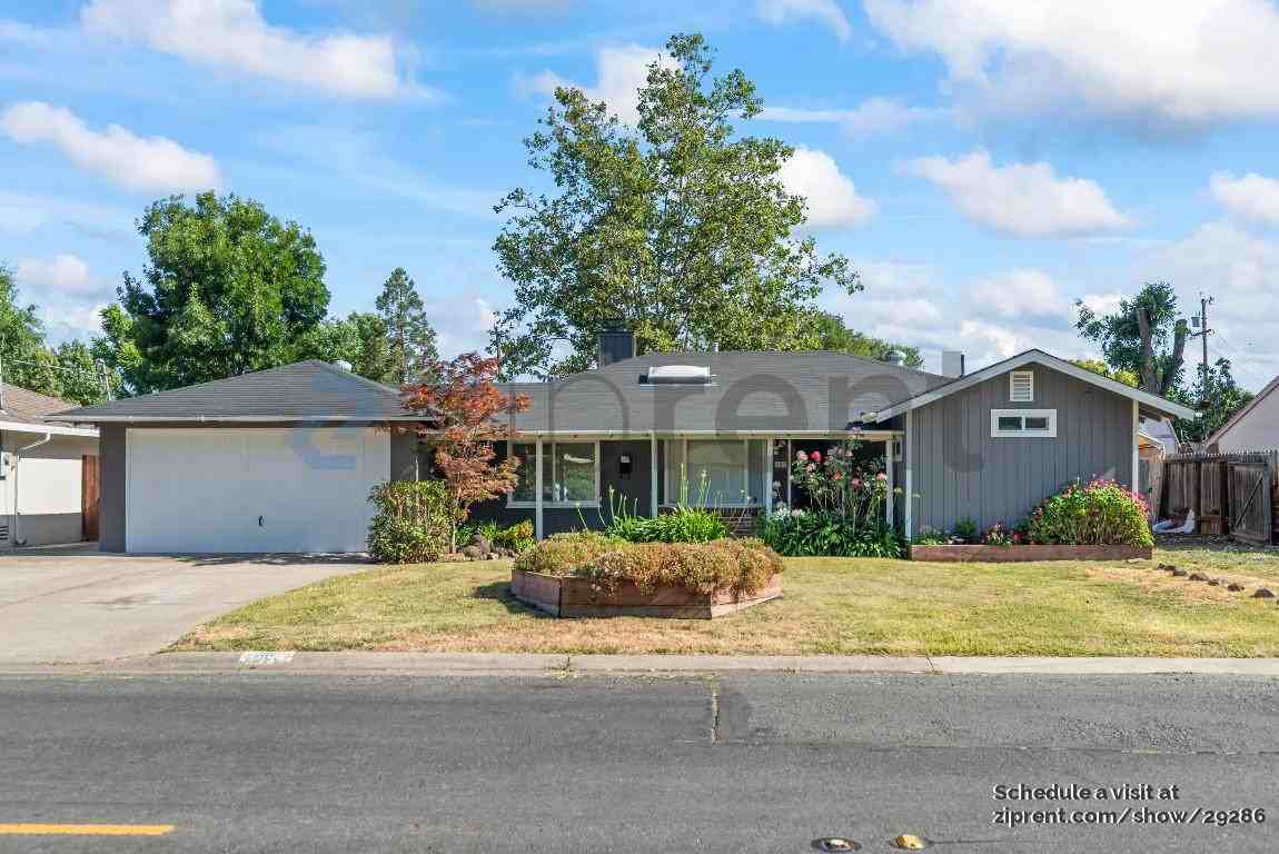 185 Doray Dr - Photo 2 of 33