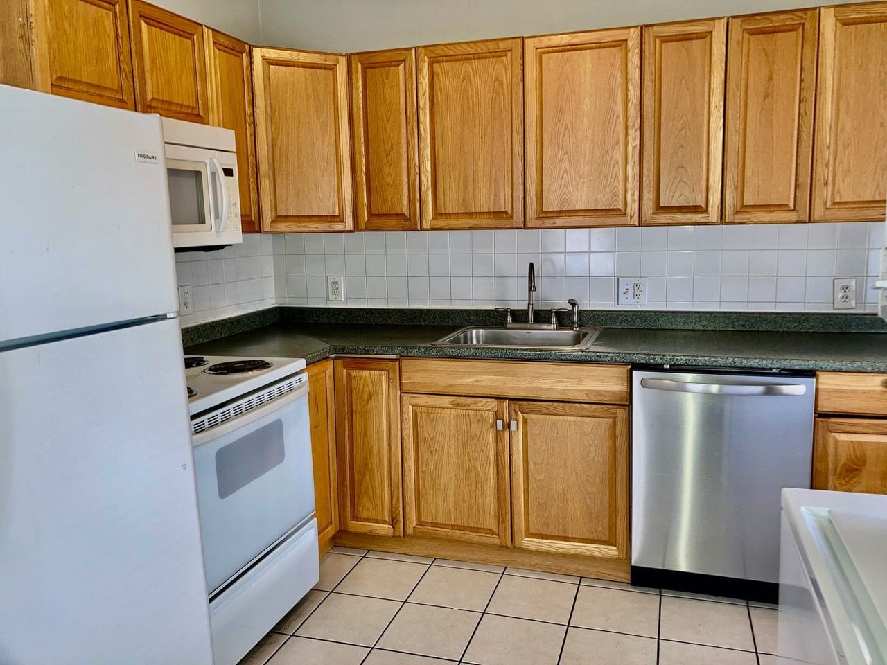 2635 East Lehigh Avenue - Photo 2 of 17