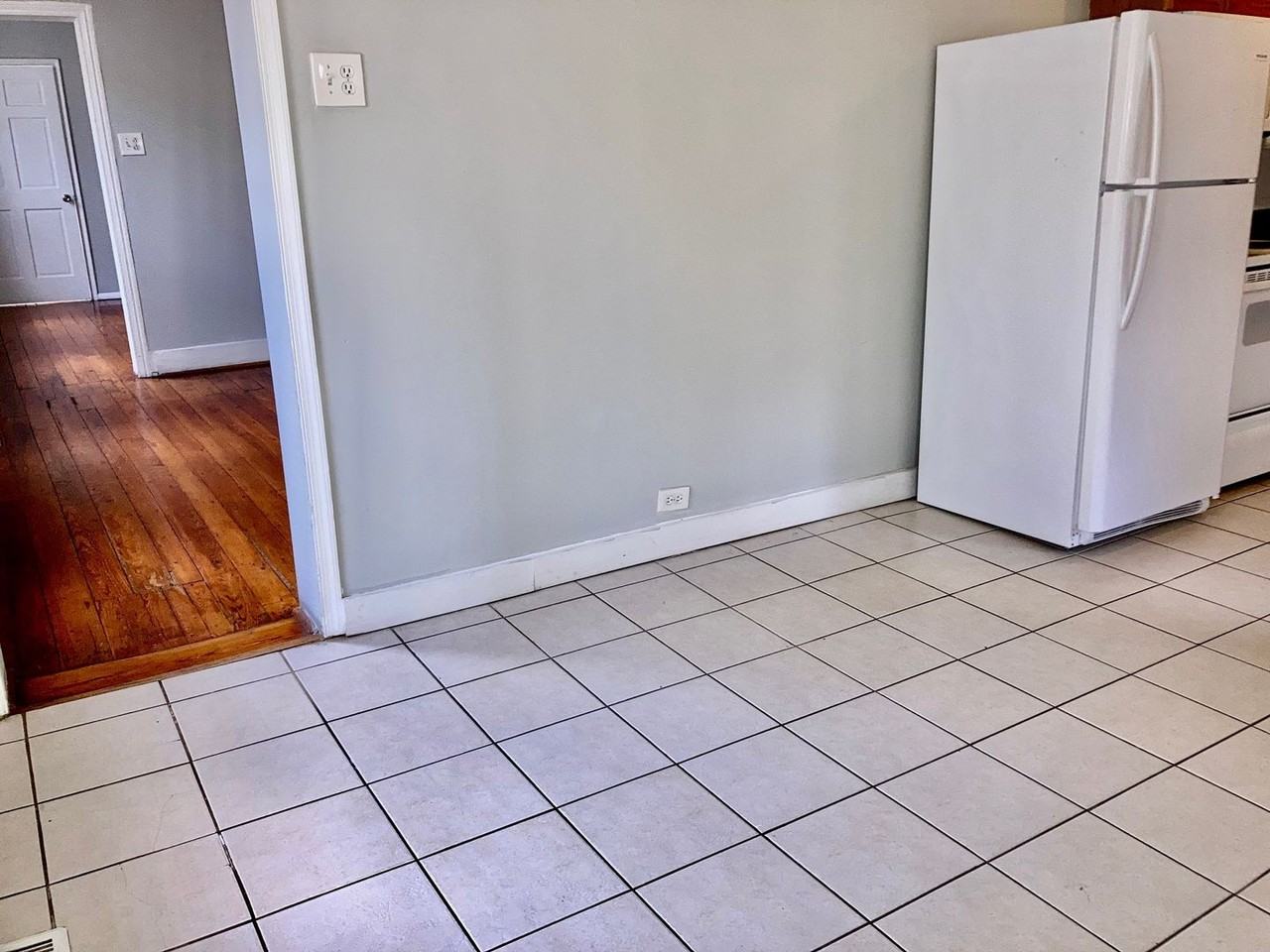 2635 East Lehigh Avenue - Photo 3 of 17