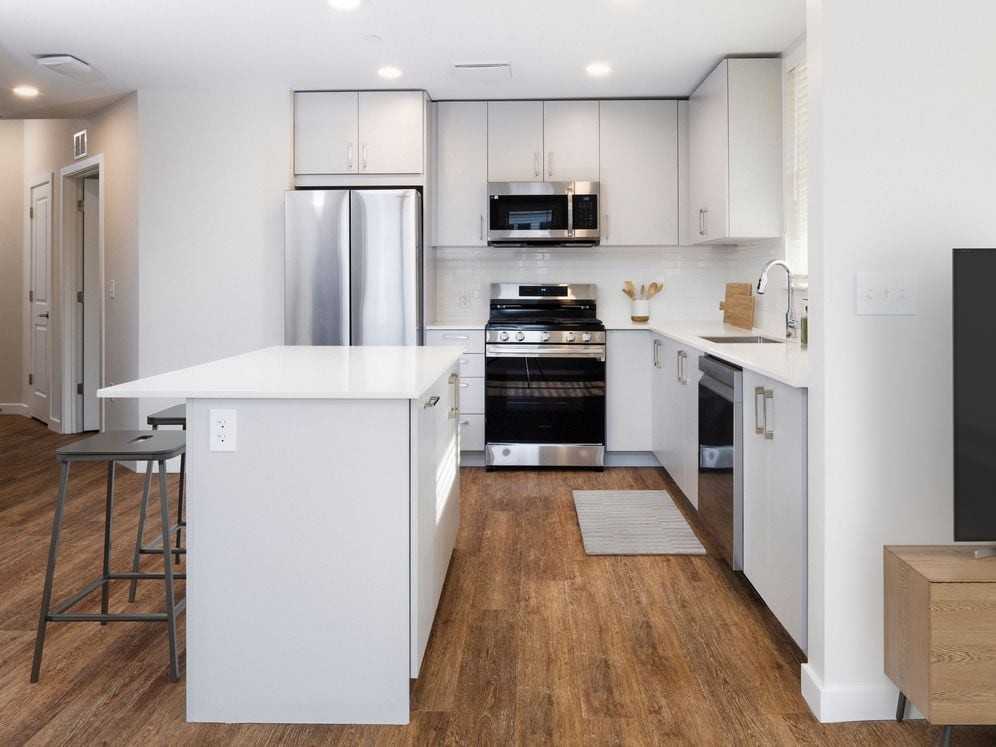 Kanso Milford - Photo 2 of 48