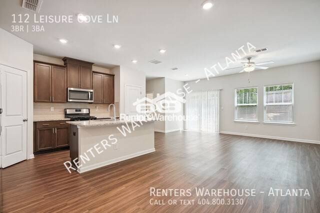 112 Leisure Cove Ln - Photo 2 of 15