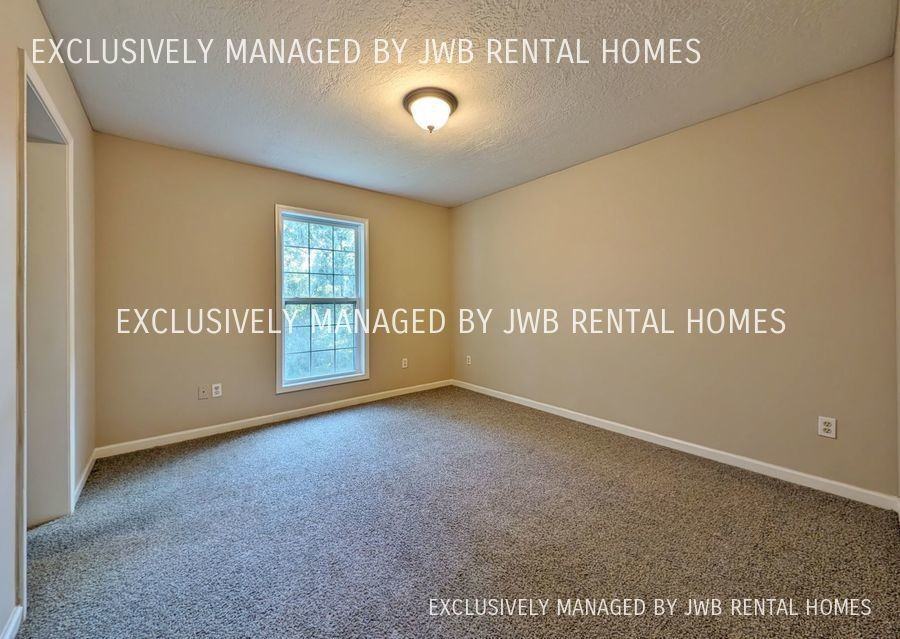 5327 Clarendon Rd - Photo 2 of 7