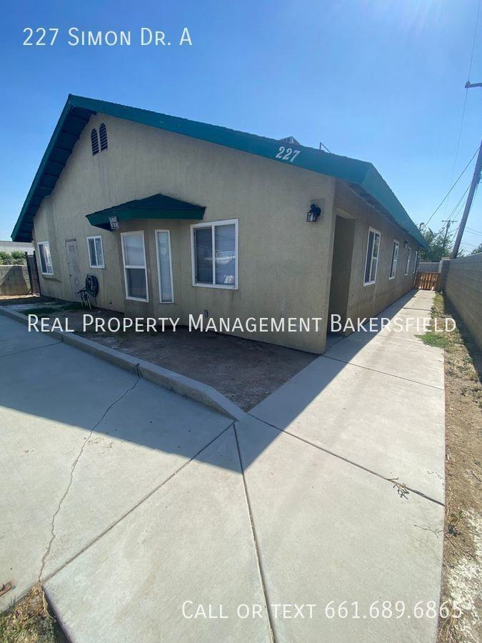 227 Simon Dr - Photo 2 of 16