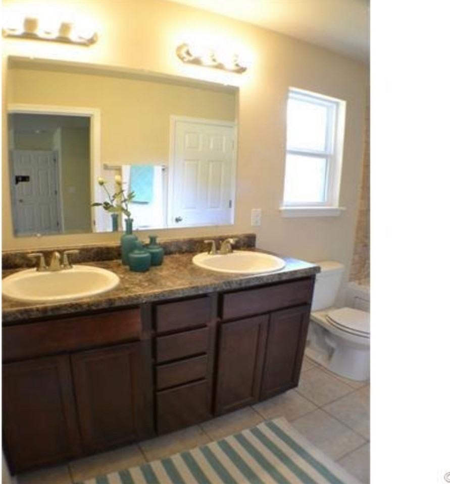 2508 W Huntsville St #NA - Photo 2 of 11