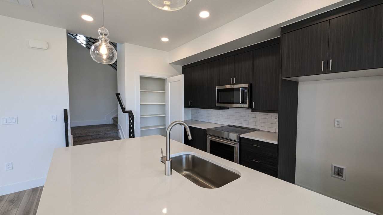 10288 Milwaukee Cir #NA - Photo 5 of 24