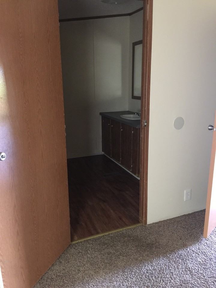 400 Stallings Rd - Photo 6 of 7