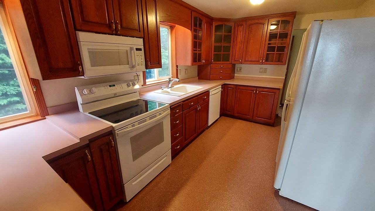 3205 Mission Beach Road - Photo 2 of 9