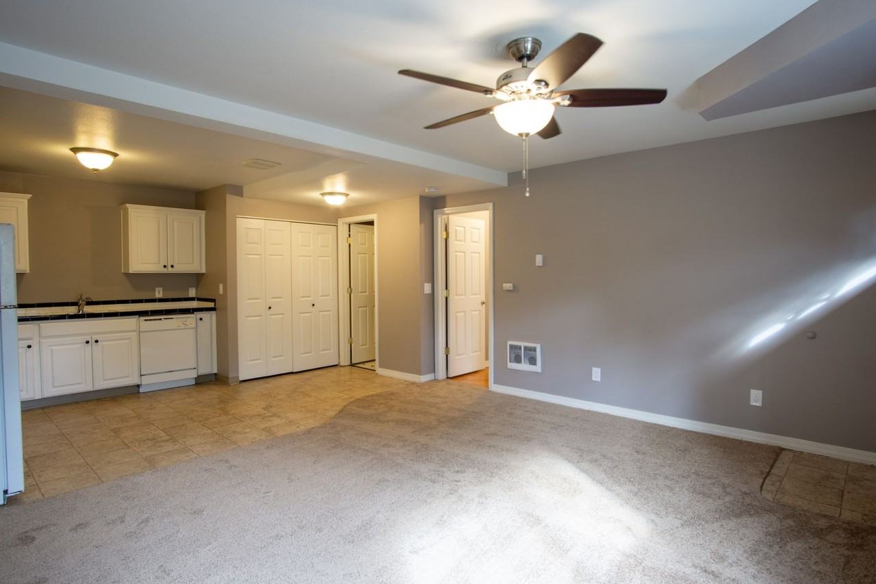 5025 S Corbett Ave #19 - Photo 3 of 13