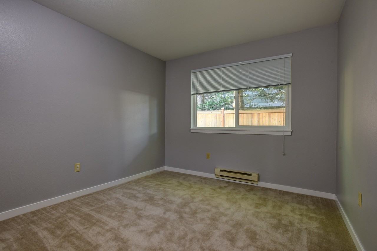 20301 19th Ave Ne - Photo 2 of 16