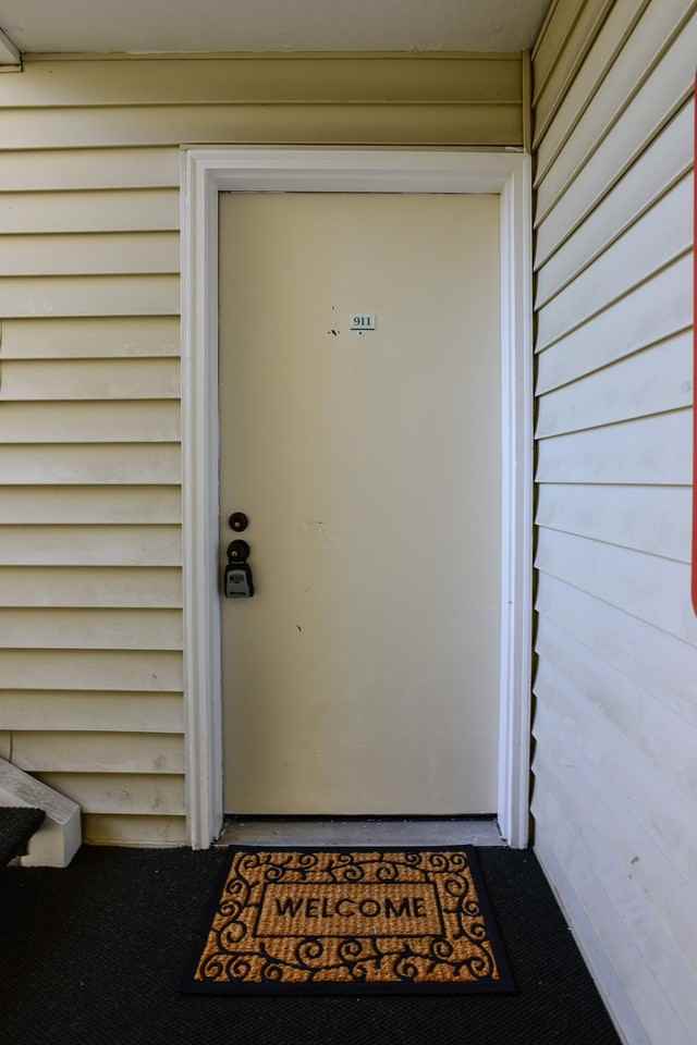 20301 19th Ave Ne - Photo 4 of 16