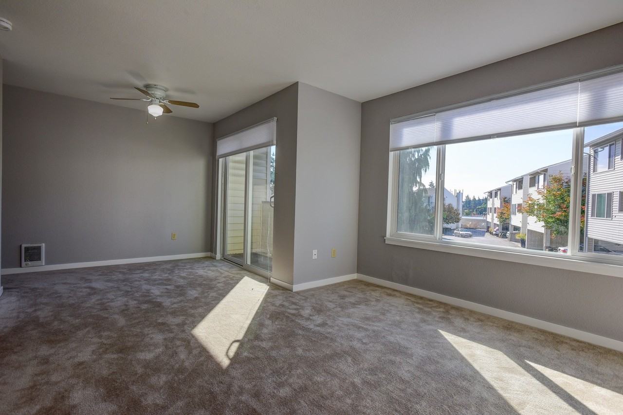 20301 19th Ave Ne - Photo 6 of 16