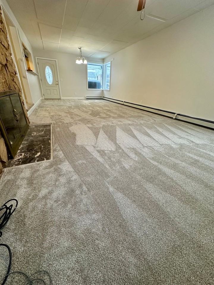 2131 Hilton Ave - Photo 5 of 21