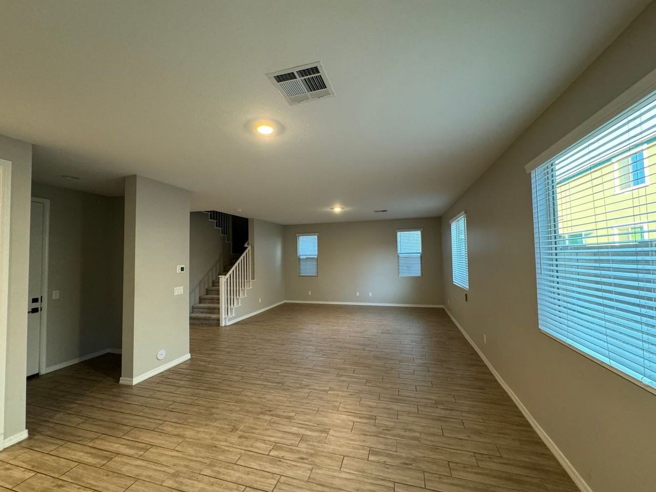 9353 E Saturn Ave - Photo 6 of 25