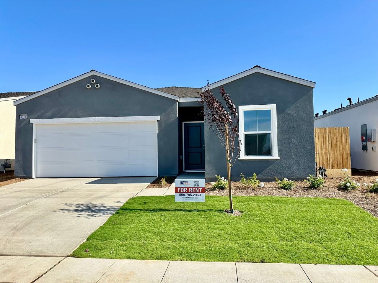 4220 Bellaire Ave - Photo 2 of 15