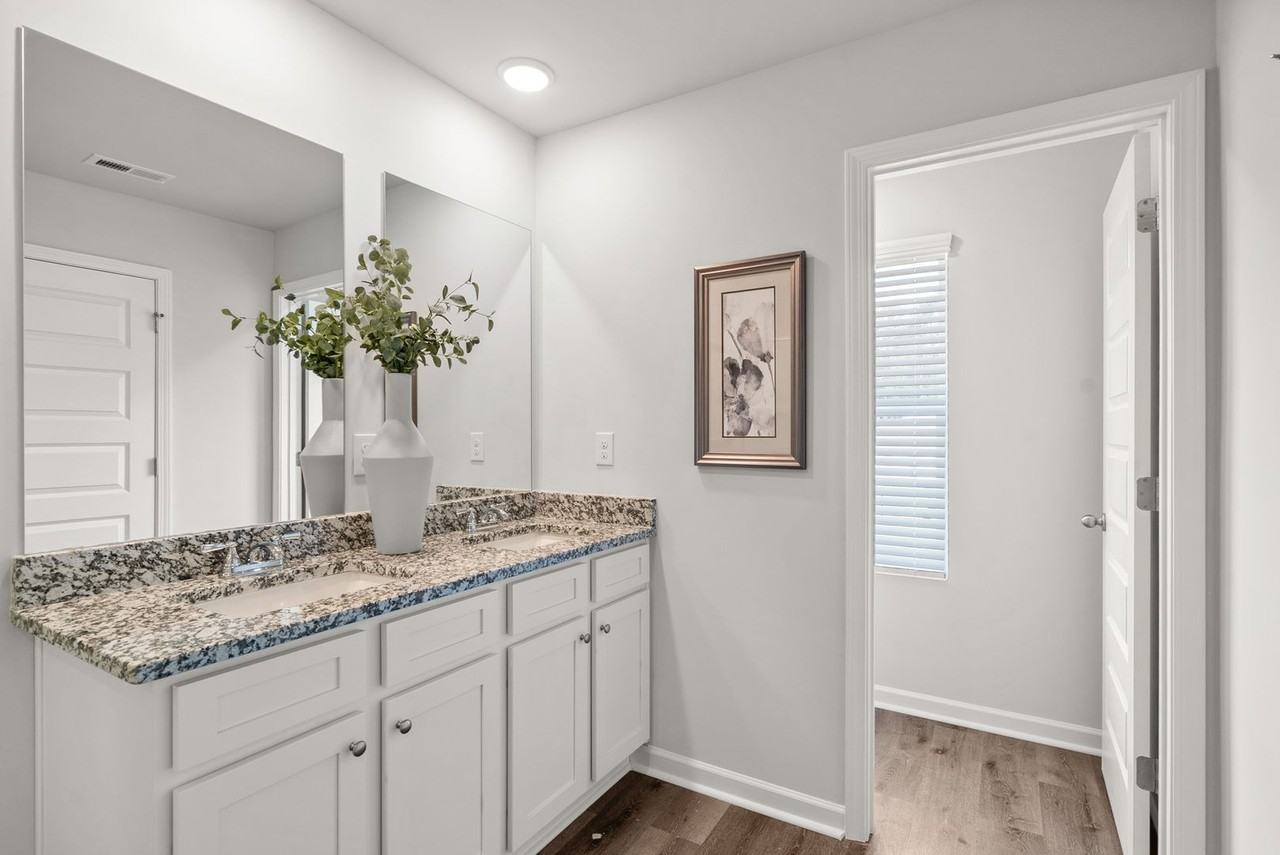 1015 Hayden St Nw - Photo 5 of 38