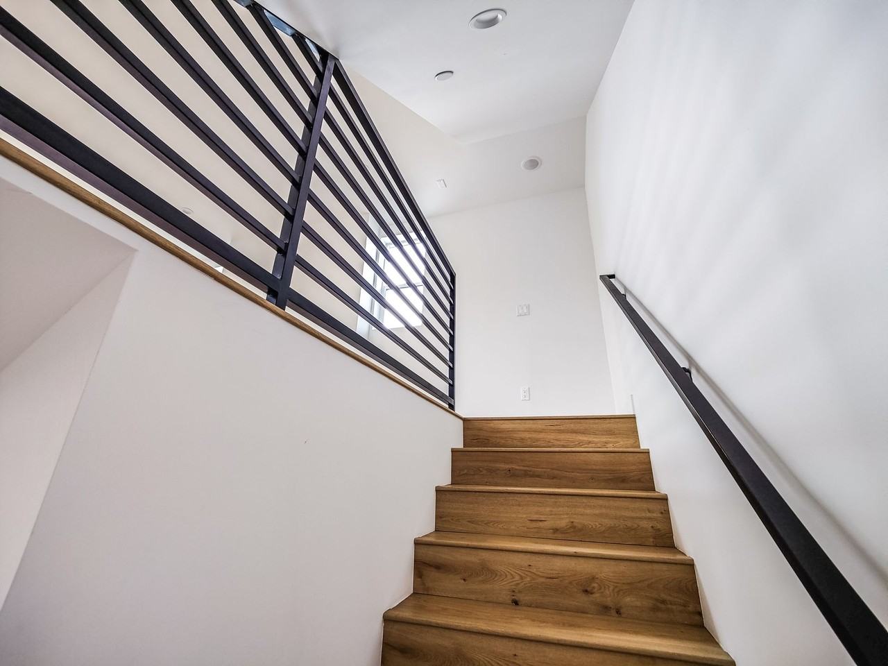 3811 Exposition Ave - Photo 7 of 22