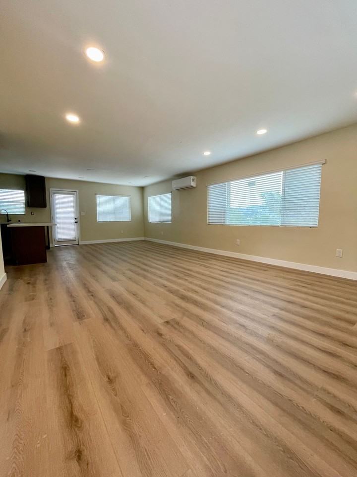 8862 Golf Dr - Photo 6 of 25