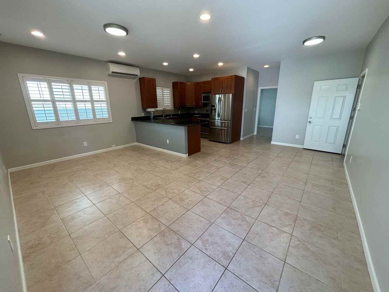 812 18th Ave - Photo 3 of 11