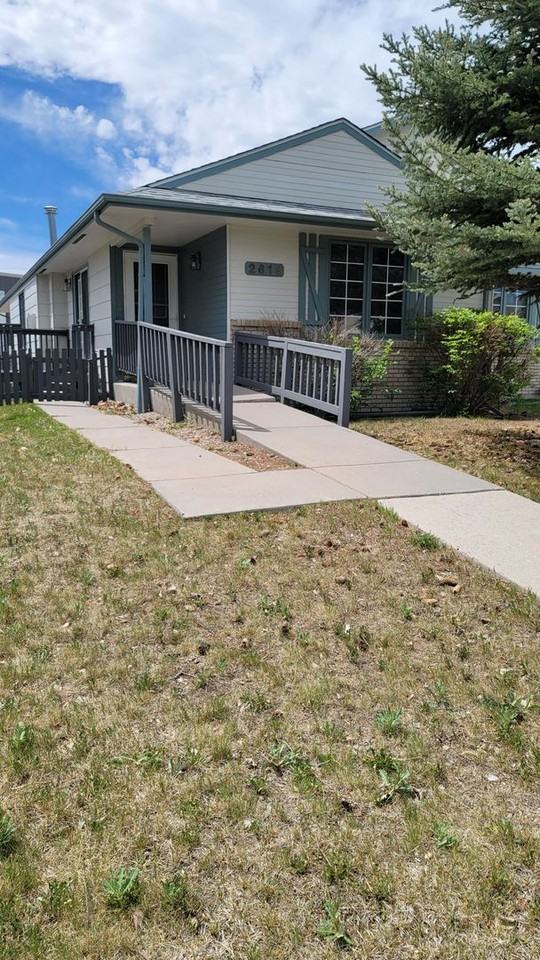 2619 Sagebrush Ave - Photo 2 of 20
