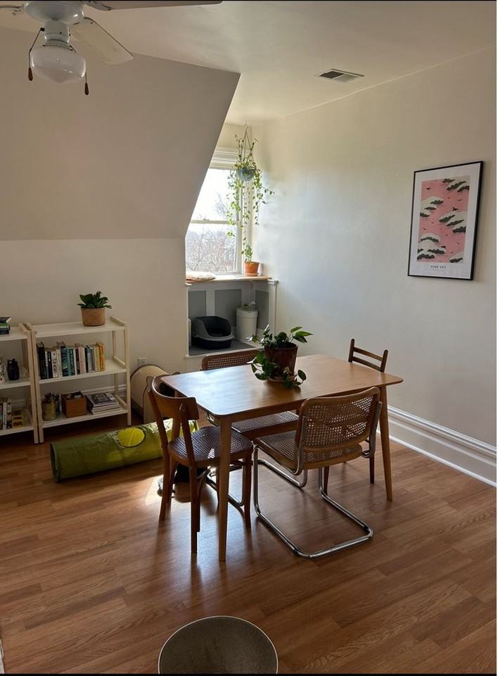 123 Roup Ave - Photo 3 of 6