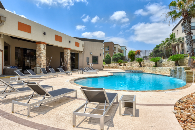 6201 Grissom Rd - Photo 7 of 33