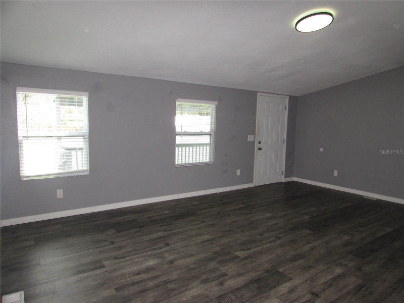 4517 La Force St - Photo 3 of 12