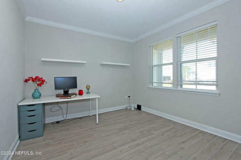 242 Silverleaf Village Dr - Photo 4 of 17