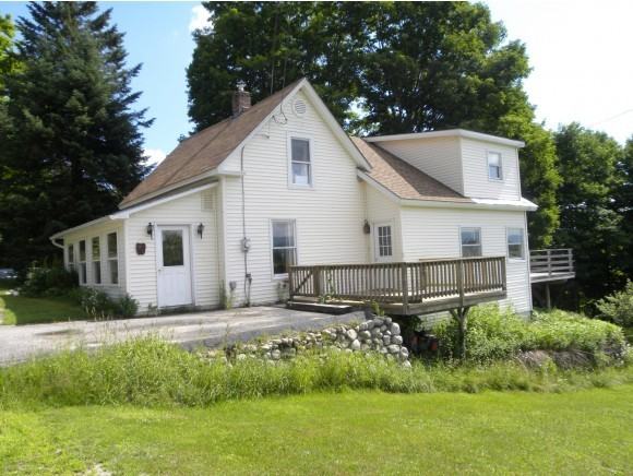 340 Mountain St - Photo 3 of 21