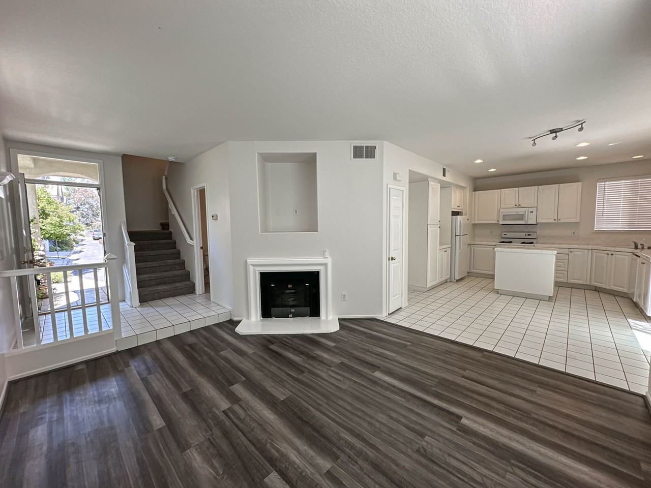 27108 Westview Lane - Photo 2 of 21