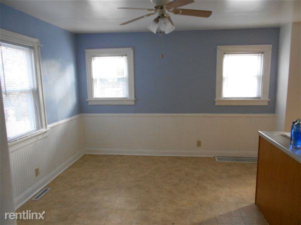 1409 Connecticut Ave - Photo 3 of 7