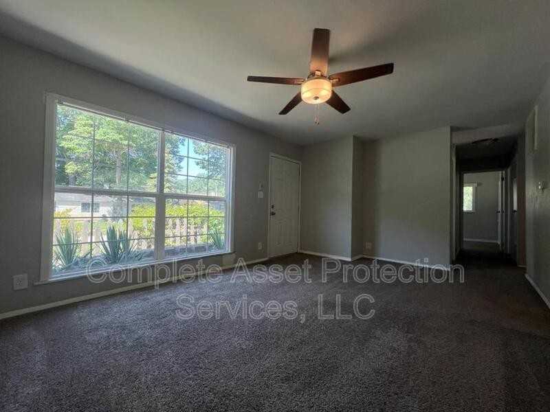 904 Tall Timber Dr - Photo 2 of 7