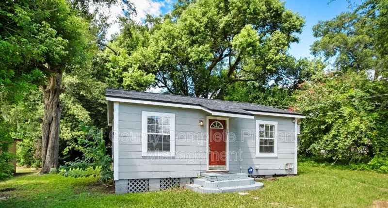 9248 9th Ave - Photo 2 of 30