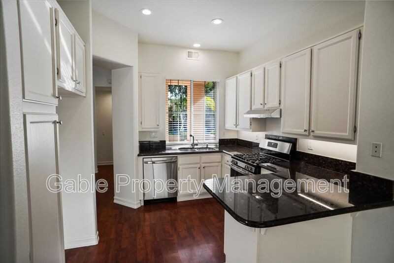 27758 Coldsprings Pl - Photo 3 of 21