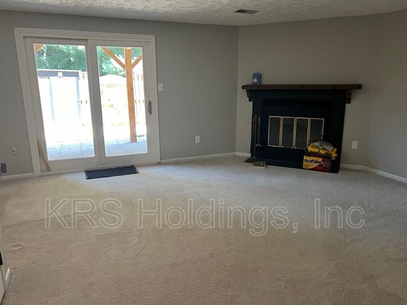14582 Olde Kent Rd - Photo 6 of 22