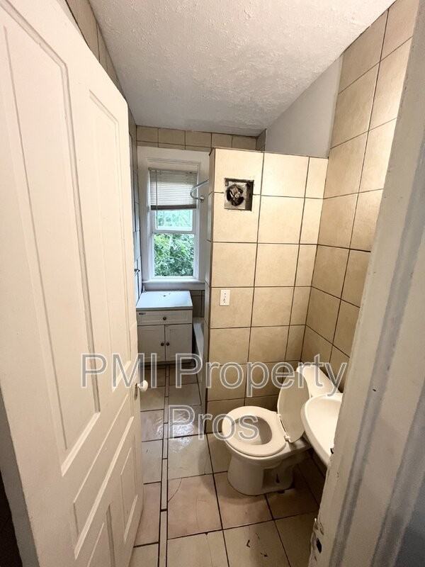 2369 S Howell Ave - Photo 3 of 8