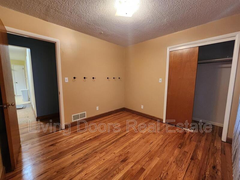 5101 Sw 84th St - Photo 3 of 16