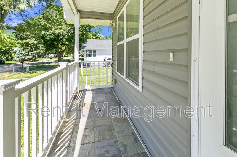 6806 Mason St - Photo 2 of 25