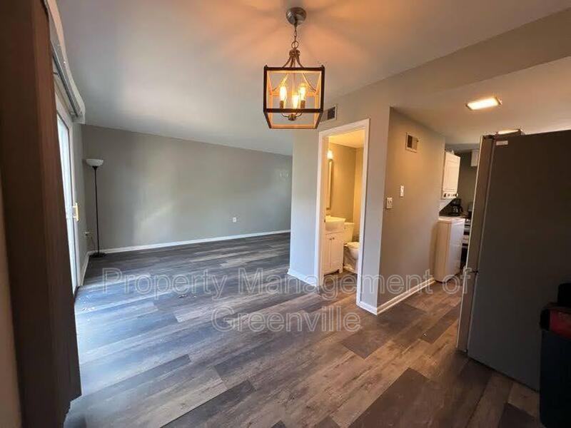 3706 E North St #E2 - Photo 5 of 18