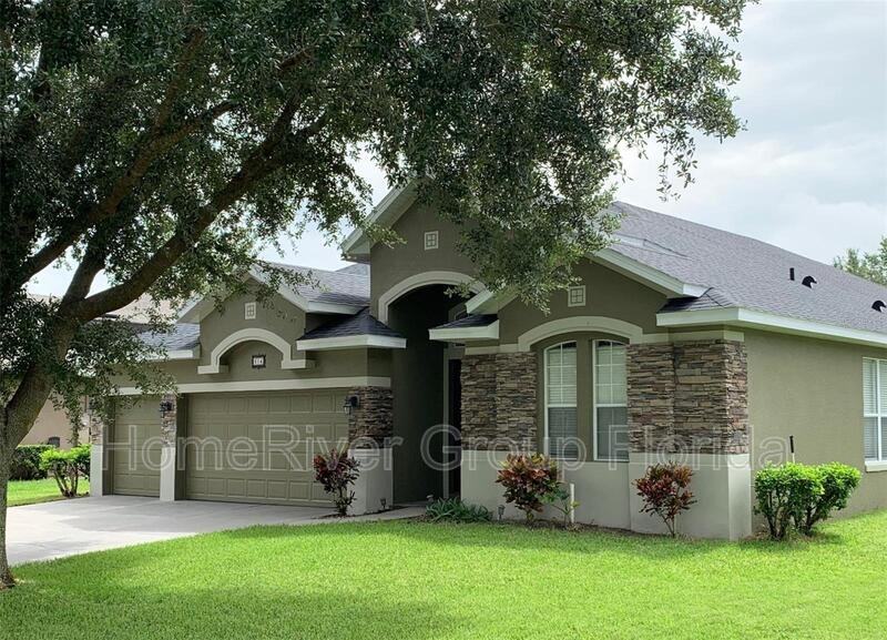 514 Woodford Dr - Photo 2 of 6