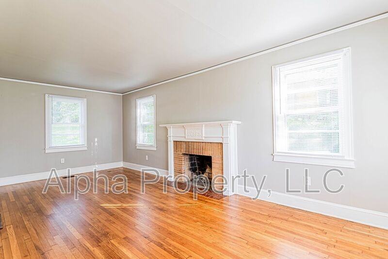 14 Melvin Dr - Photo 6 of 23