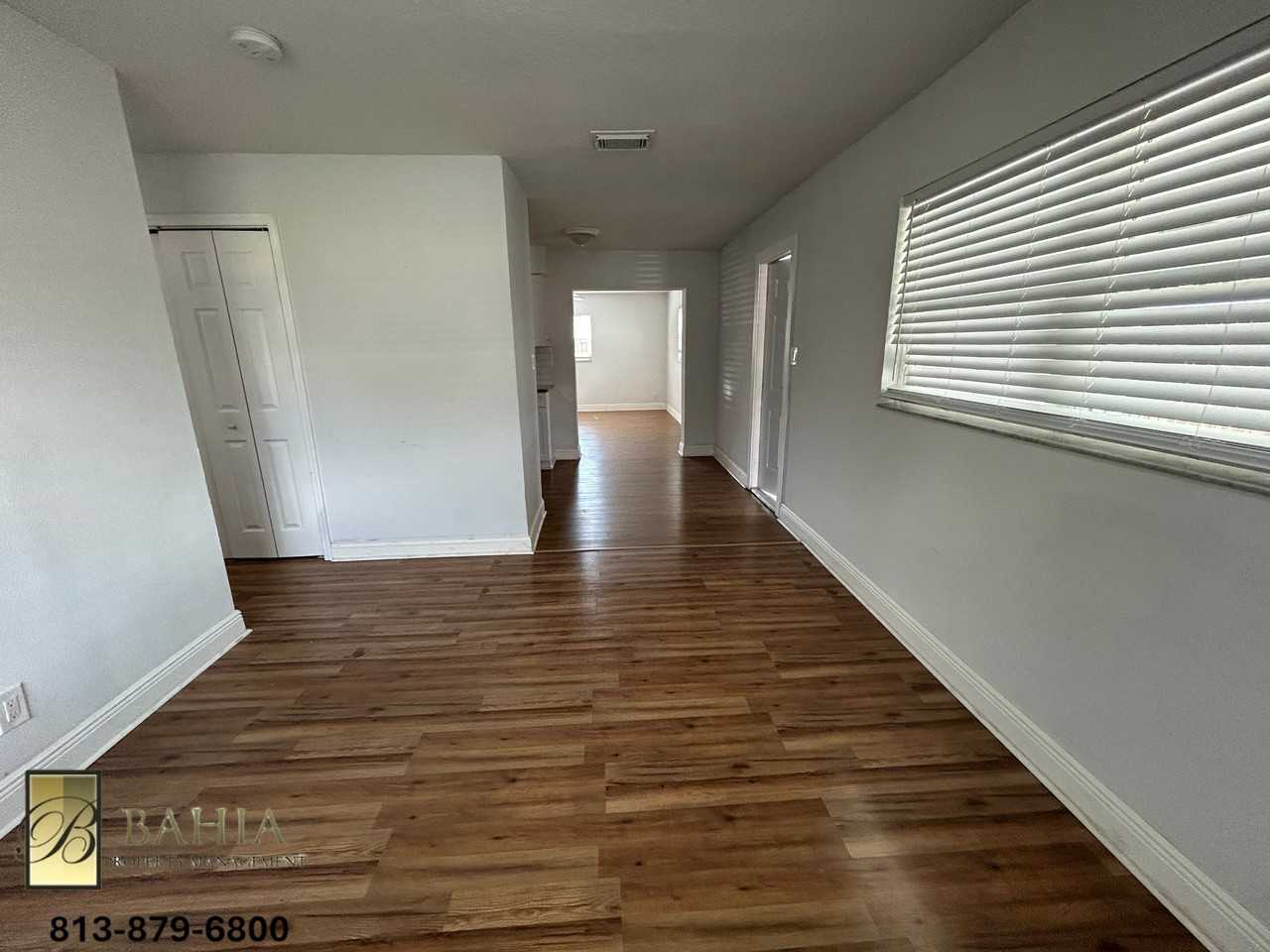 5209 S 81st St - Photo 2 of 23