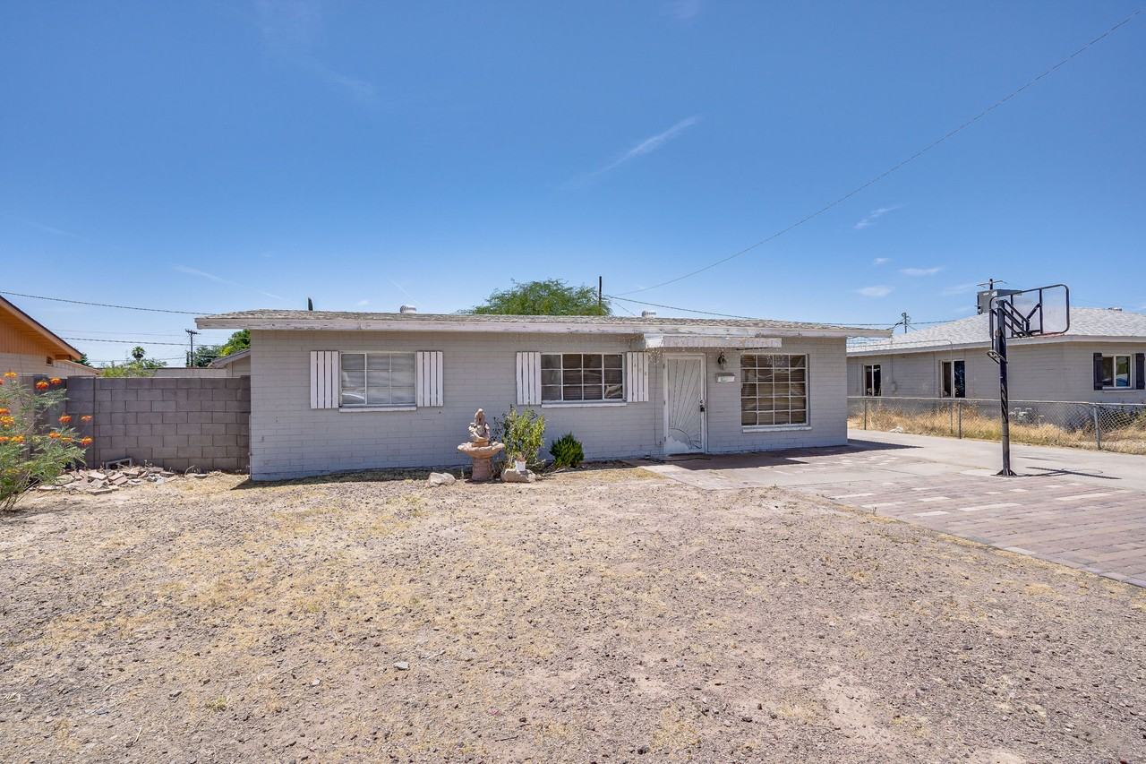 446 South Fraser Drive - Photo 2 of 31