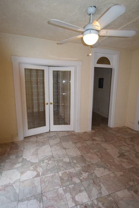 613 State St - Photo 3 of 4