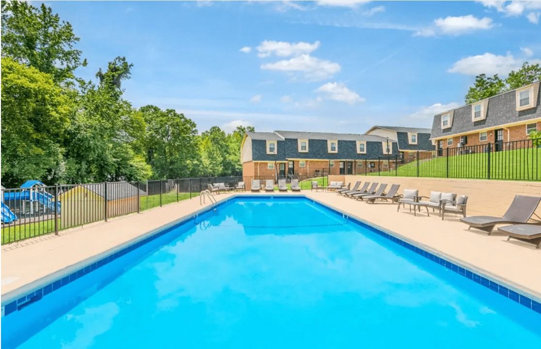 Legacy 2000 - Photo 5 of 36