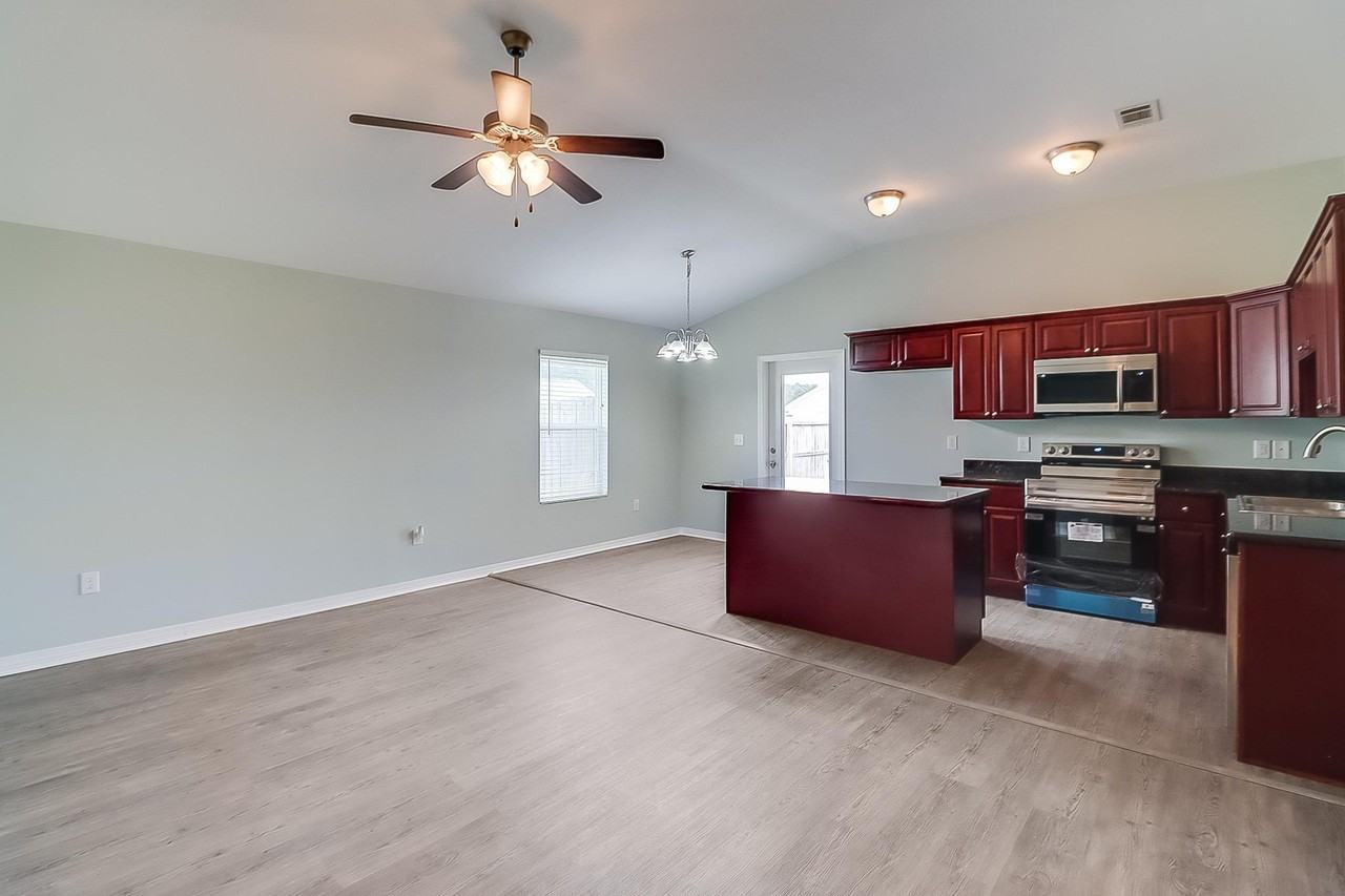 13346 Willow Oak Cir #1 - Photo 5 of 17