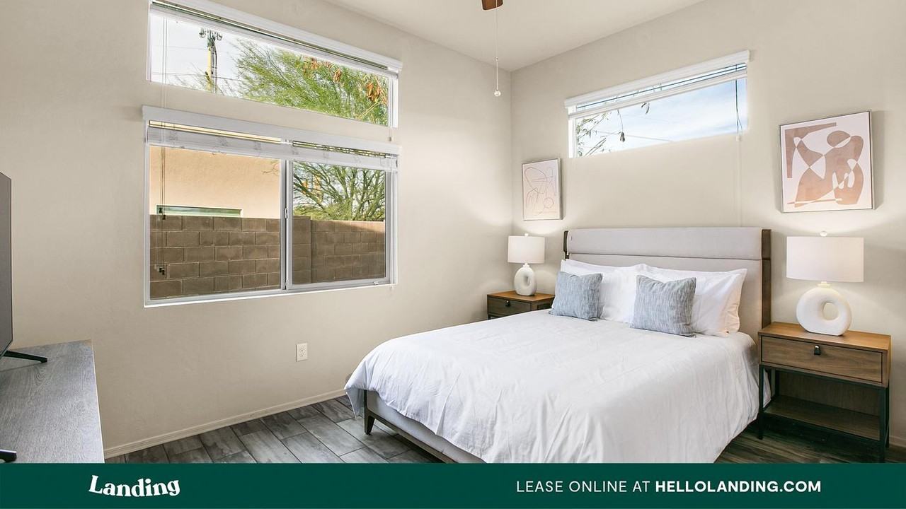 12312 Mayfield Rd. - Photo 5 of 46